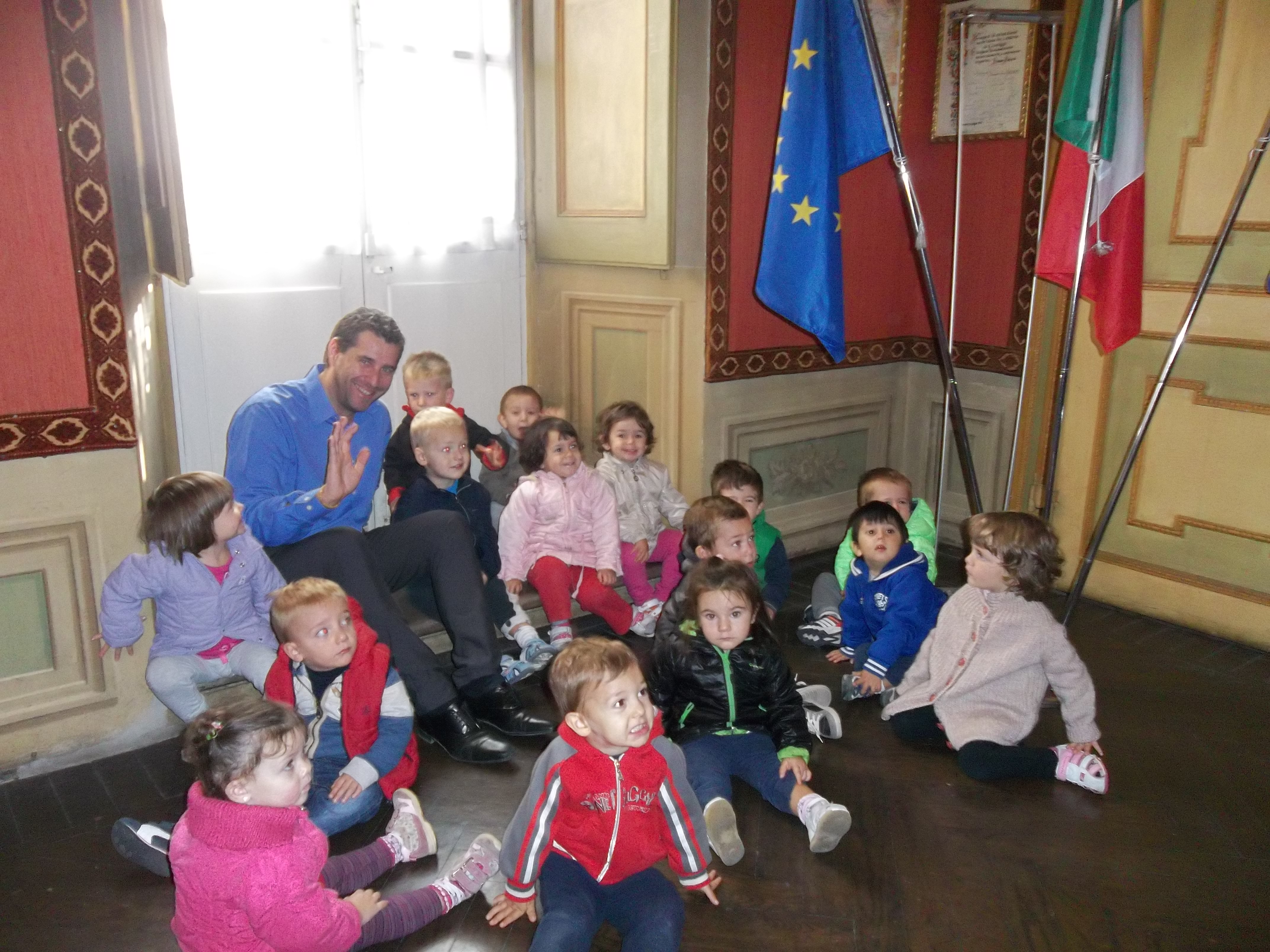 Bimbi in visita a Palazzo Comunale